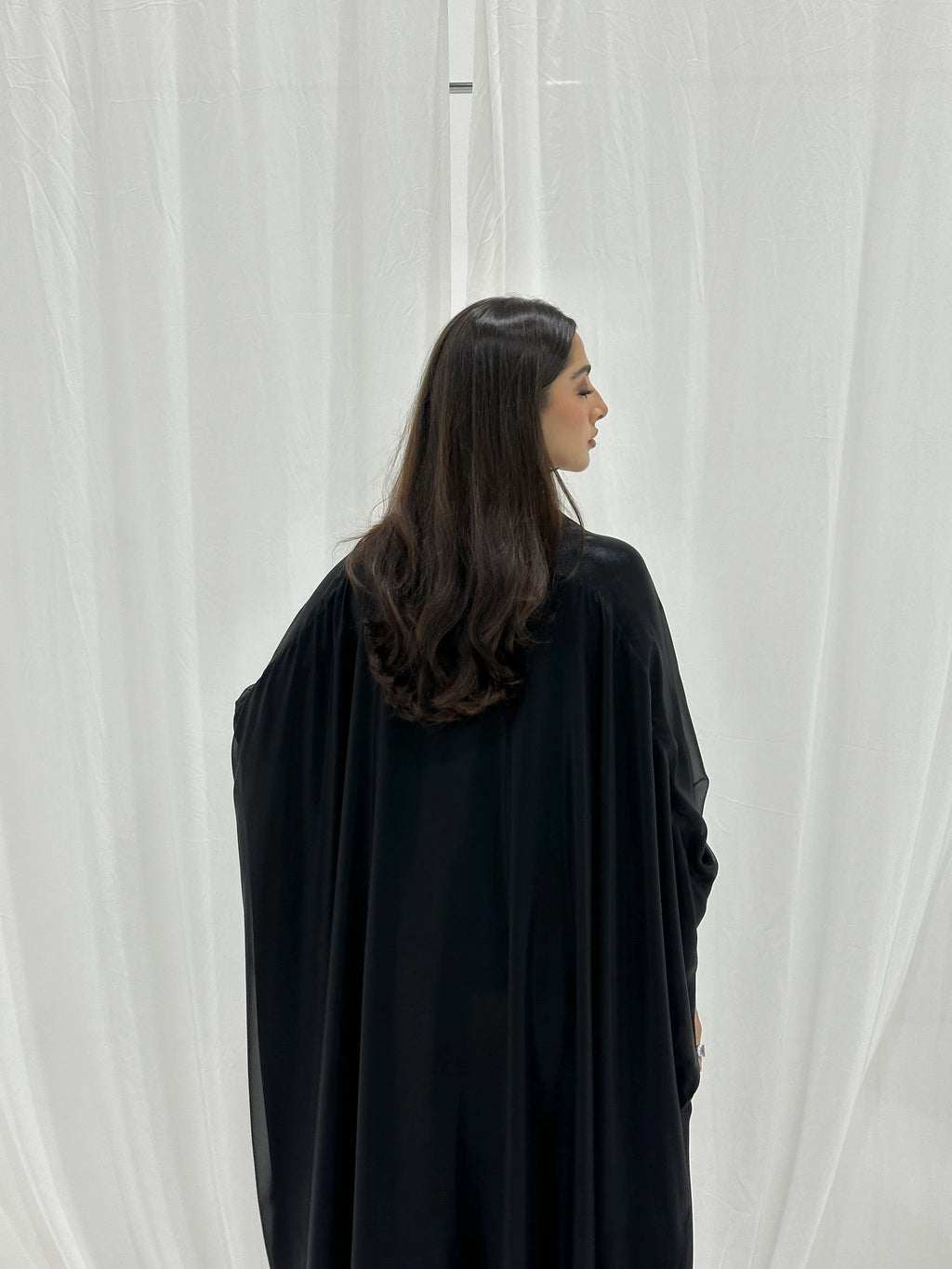 Briller ( in black )