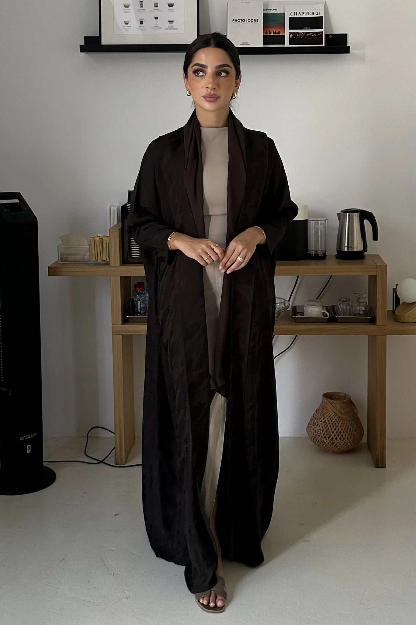 Galaxie in brown Abaya