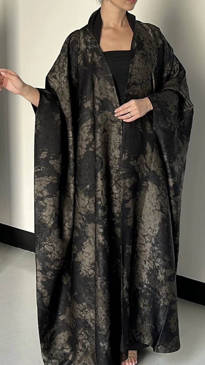 Mirage in black
